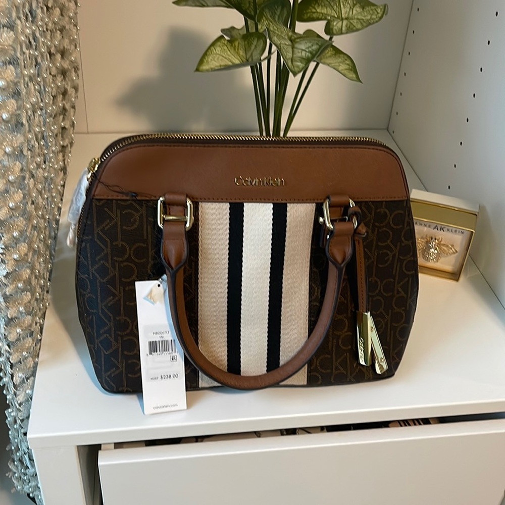 Calvin Klein Brown nwt purse summer bag